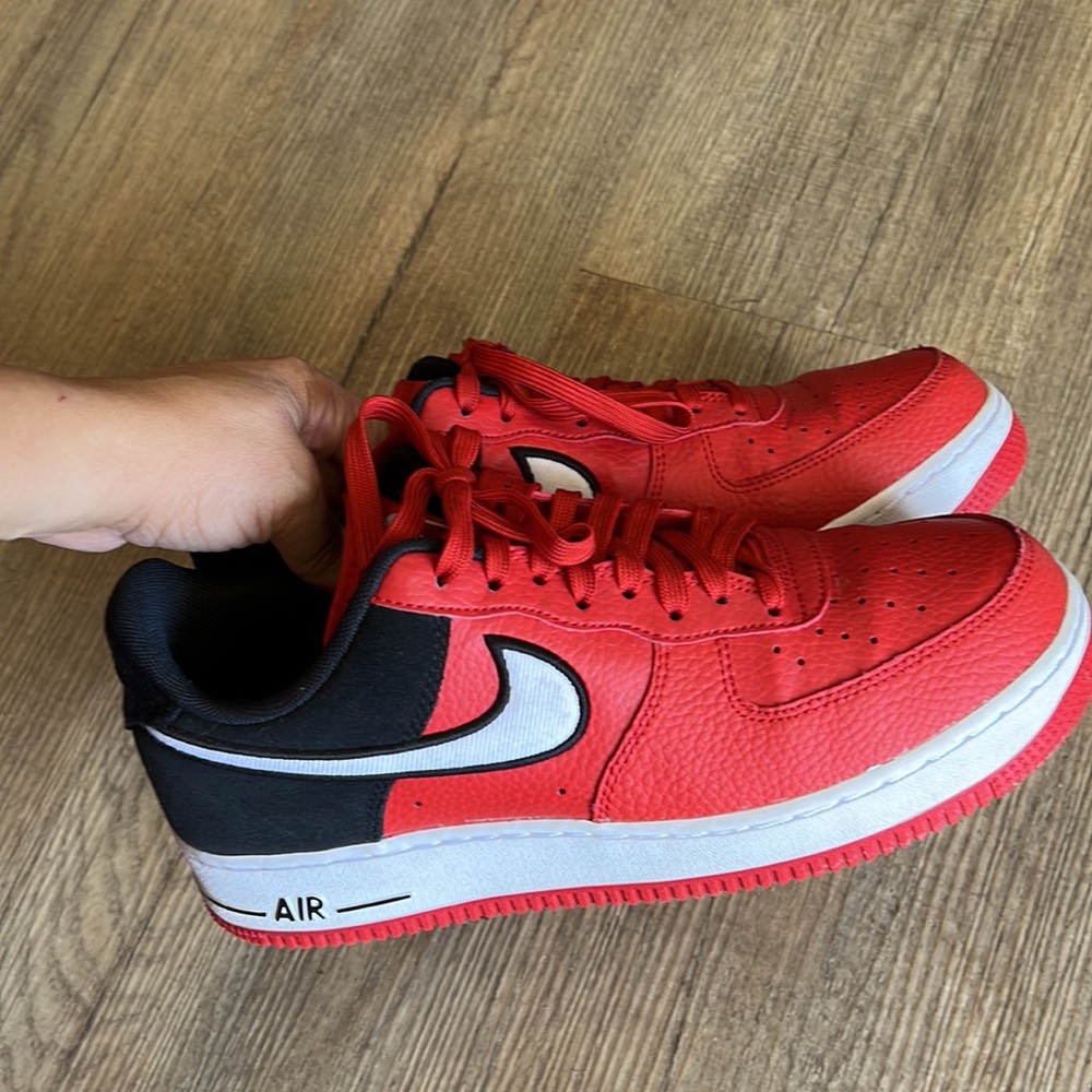 Nike AIR FORCE 1 LOW 'RED BLACK' red with black suede men size 8.5